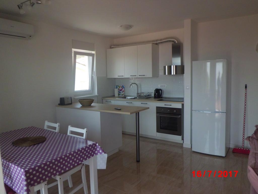 מאקרסקה Apartments Viskovic מראה חיצוני תמונה