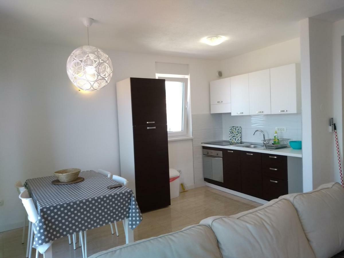 מאקרסקה Apartments Viskovic מראה חיצוני תמונה